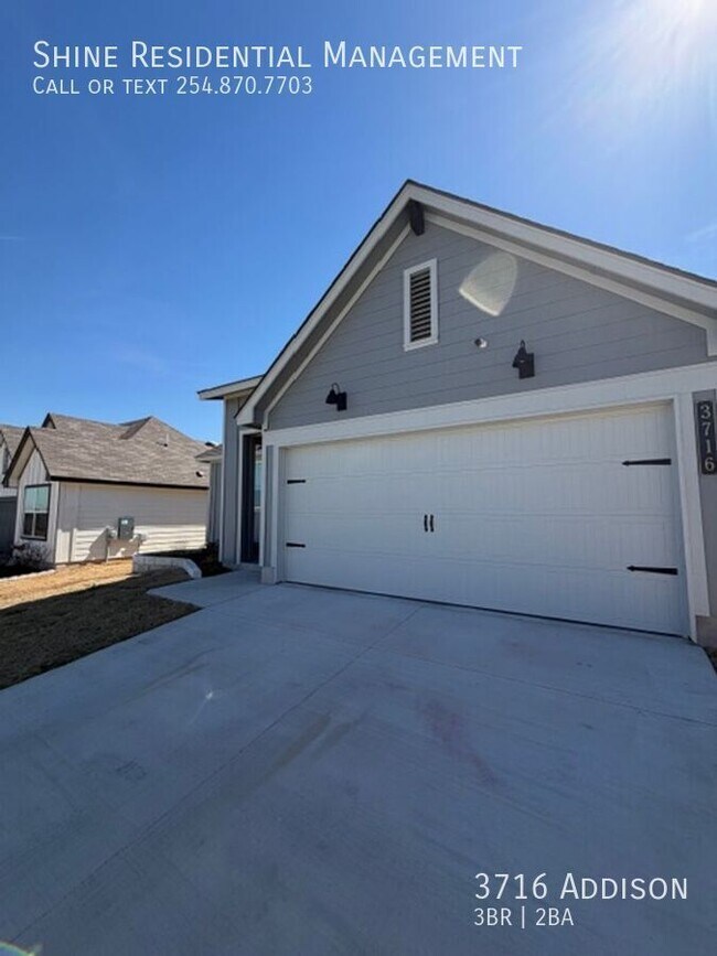 Foto del edificio - 3716 Addison-