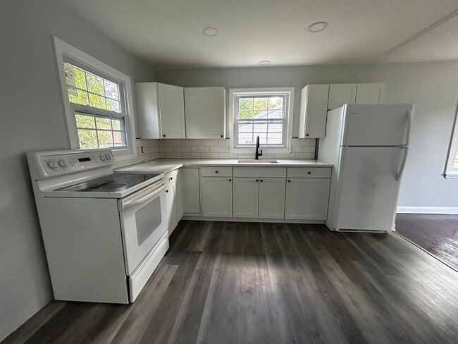 Foto del edificio - 152 Cottage Rd