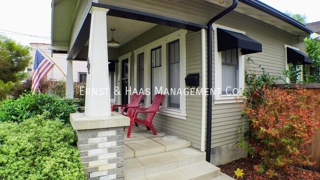 Building Photo - Stunning 1920's Craftsman Home In Prime Fu...