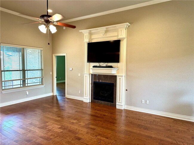 Building Photo - 5732 Dancing Rabbit Dr