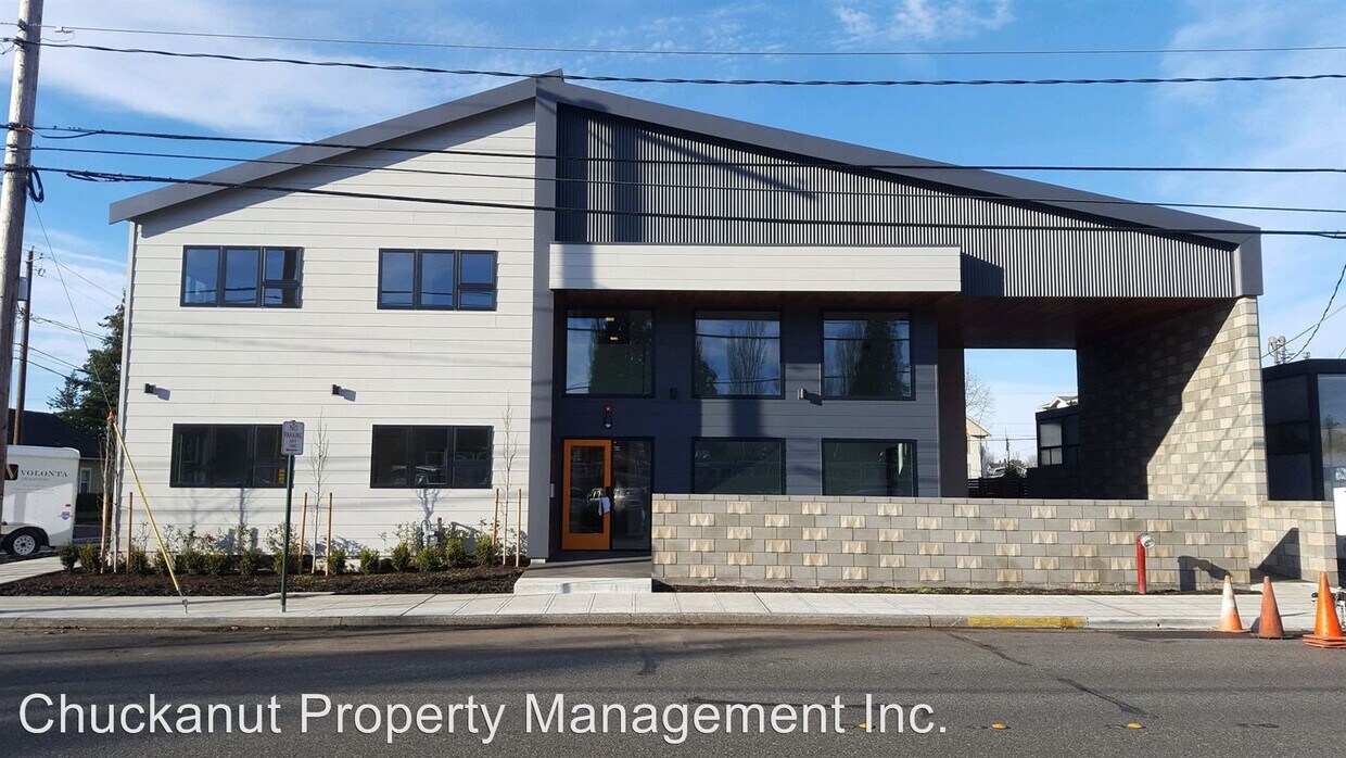 Foto principal - 1801 C St