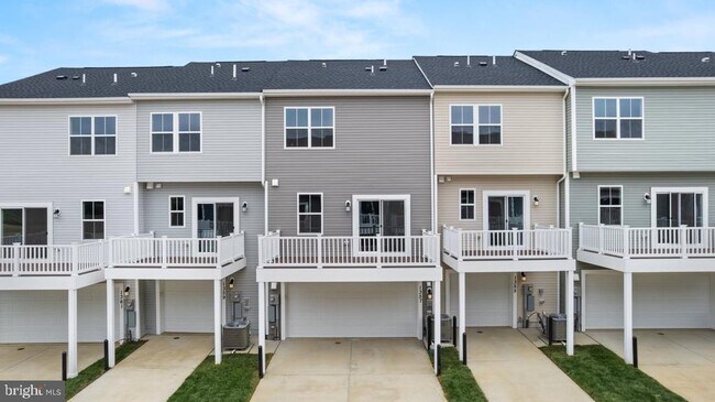 Foto del edificio - 1357 Cedar Vly Rd