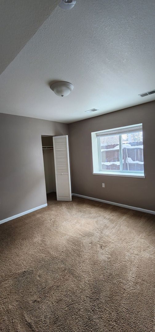 Foto del edificio - Charming 1BR Apartment in Downtown Gaylord