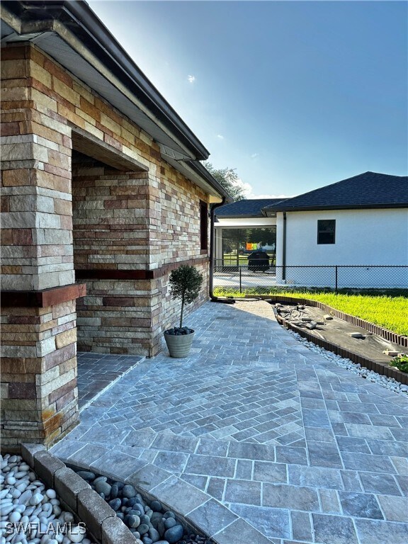Foto del edificio - 2744 39th Ave NE