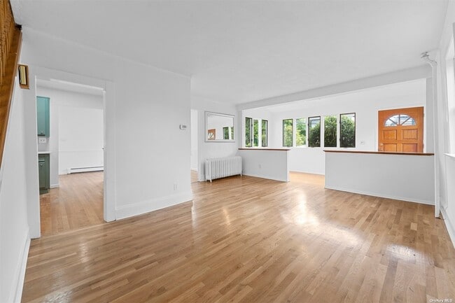 Building Photo - 122 Longworth Ave