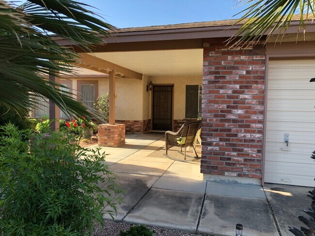 Building Photo - Lovely Home in 45+ Active Adult Resort Com...