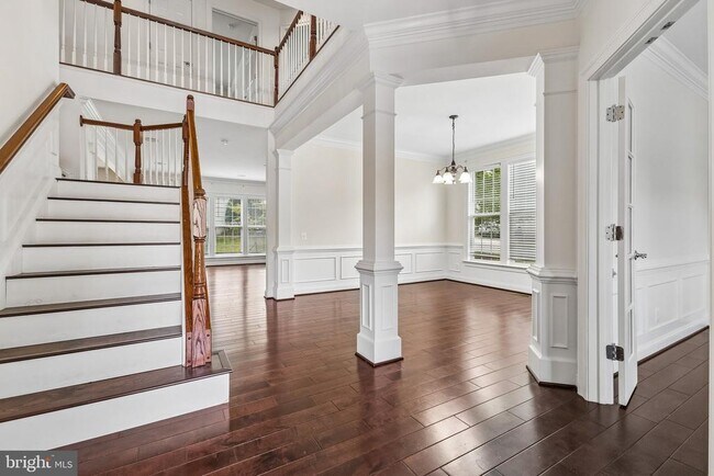 Building Photo - 43527 Loudoun Barn Way