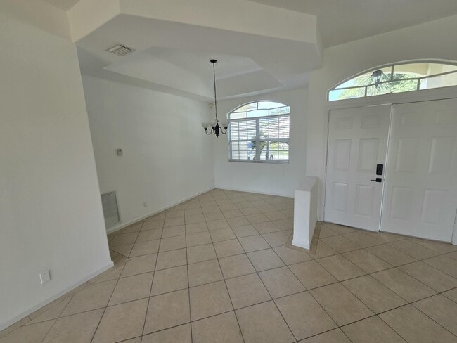 Building Photo - 1202 Hatteras Cir