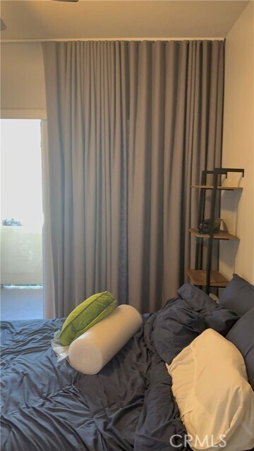 Foto del edificio - 488 E Ocean Blvd