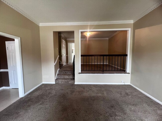 Building Photo - 4080 Thomas Jefferson Dr