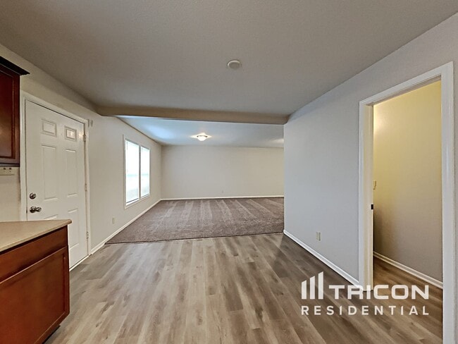 Building Photo - 7838 Rose Ln