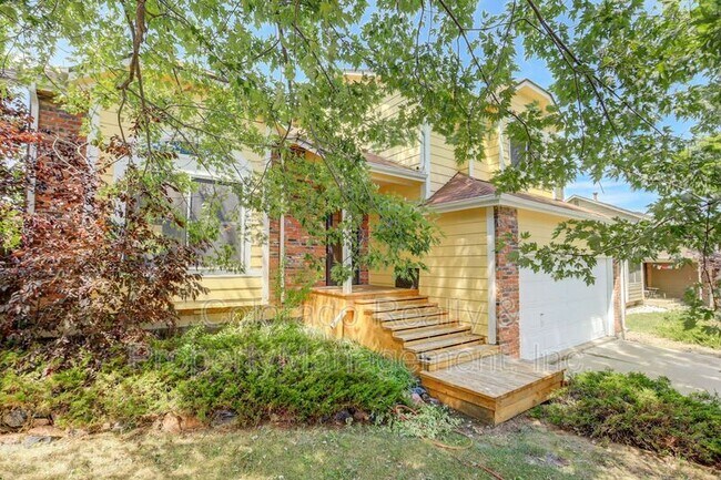 Foto del edificio - 10525 Hobbit Ln