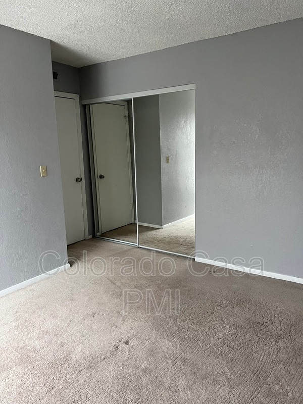 Building Photo - 3460 Parkmoor Village Dr