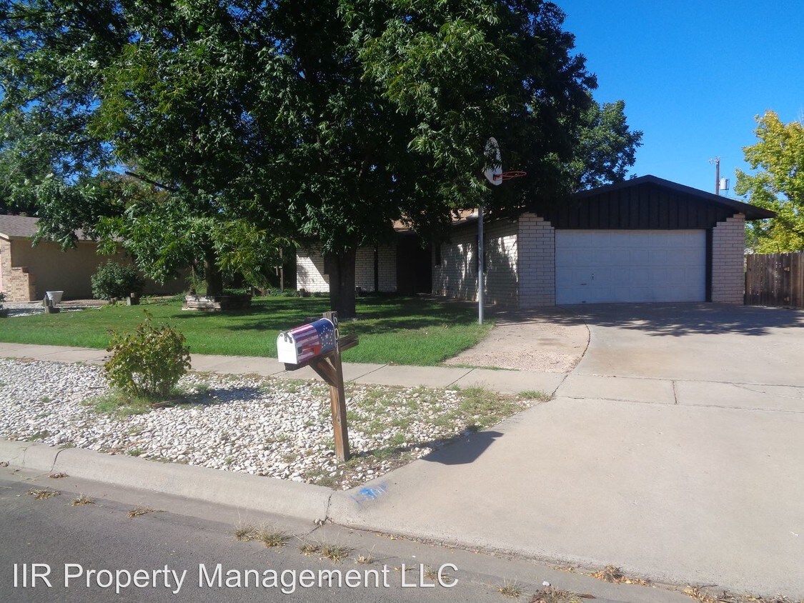 Primary Photo - 3 br, 2 bath House - 601 Sunrise Rd