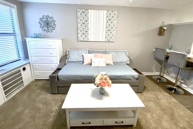 Photo - Bentwood Apartments