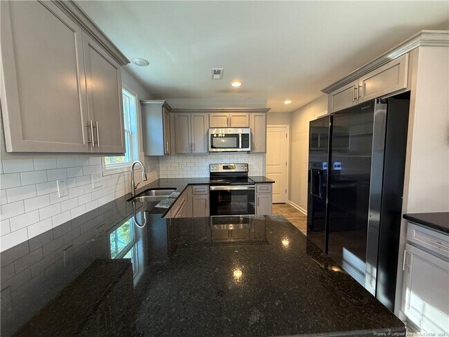 Foto del edificio - 1045 Bombay Dr