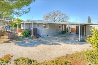 Building Photo - 513 Silver Leaf Dr