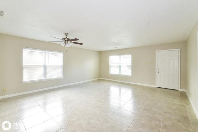 Building Photo - 6847 Eden Grove Dr, Converse, TX 78109