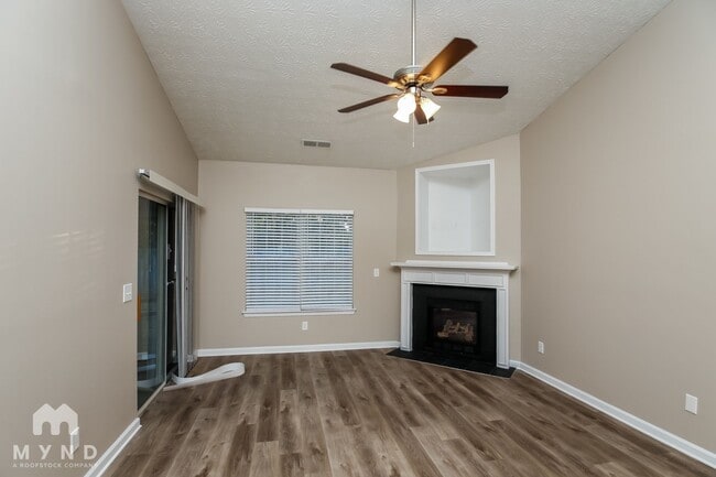 Building Photo - 8315 Somerset Way