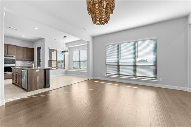 Foto del edificio - 6320 Starr Dr.