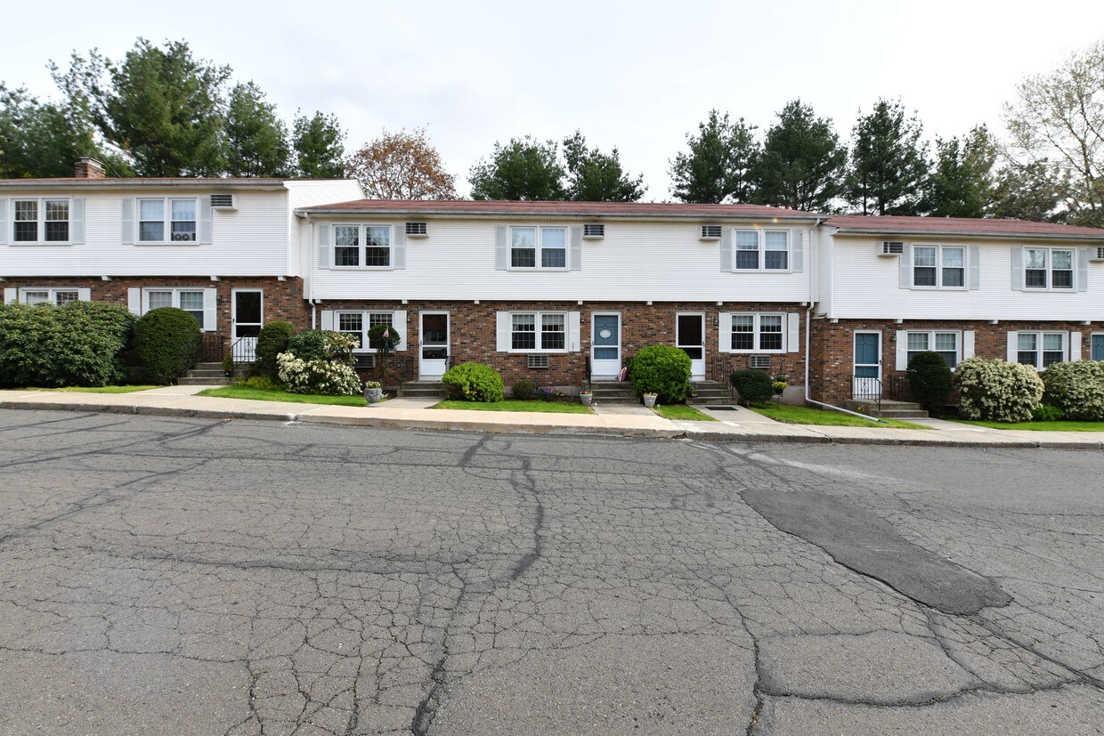 Foto del edificio - Northeast Village