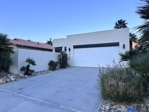 Building Photo - 54595 Avenida Velasco