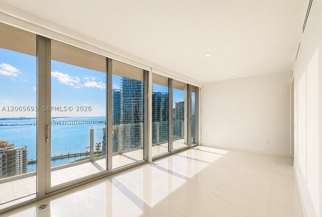 Building Photo - 300 Biscayne Blvd
