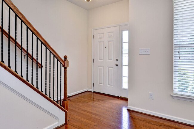 Building Photo - 4688 Yeardley Loop