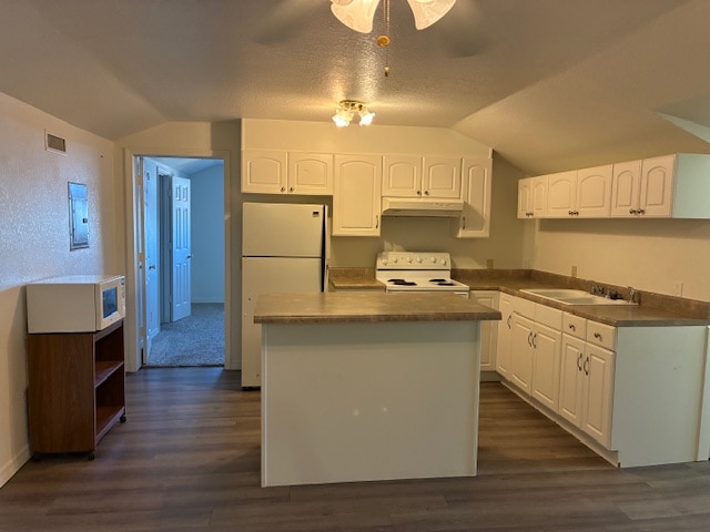 Foto del edificio - 5303 E 12th St