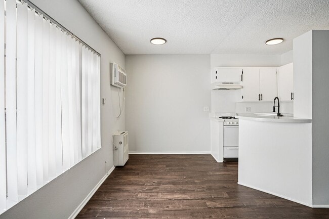 Foto del interior - 238 South Serrano Ave