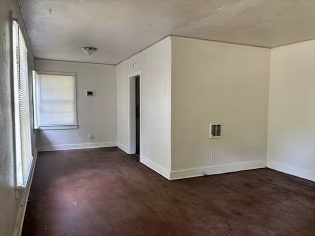 Photo - 320 Heloise St House