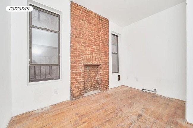 Building Photo - 1838 7th Ave