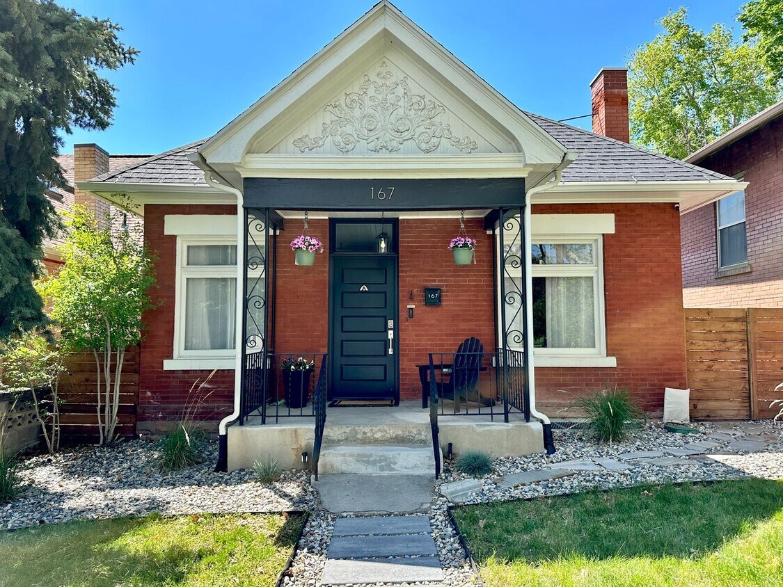 Foto principal - Gorgeous Avenues Remodel!
