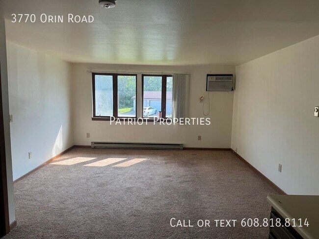 Building Photo - 1 bed/1 bath plus den in Madison, WI!