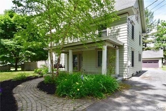 Building Photo - 204 S Broad St