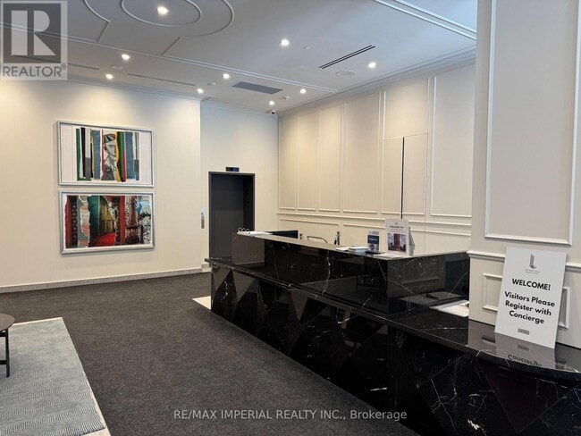 Building Photo - 180 Front St E