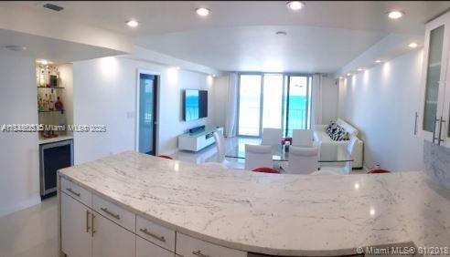 Foto principal - 5701 Collins Ave