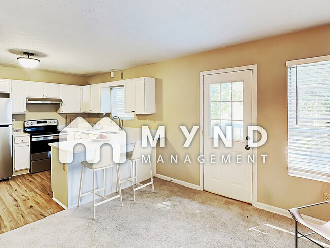 Foto del edificio - 5631 Regency Manor Ct