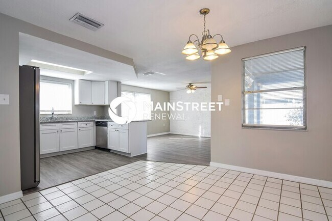 Foto del edificio - 3 Bedroom Pet-Friendly Home in Port Richey, FL with Main Street Renewal