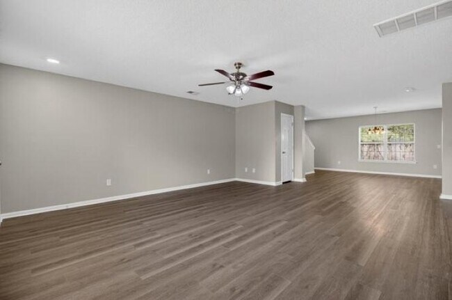 Foto del edificio - 1016 Deerberry Rd