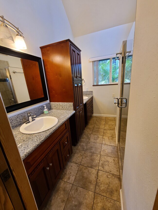 4638893889 Old Mamalahoa Hwy, Honokaa, HI 96727 House Rental in