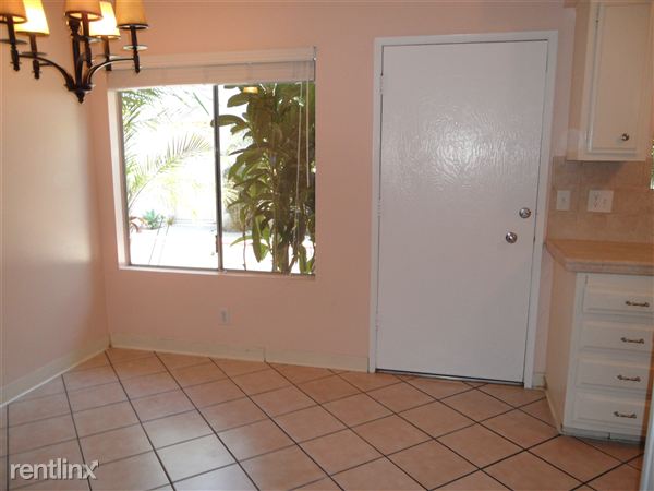 Building Photo - 260 Ellwood Beach Dr