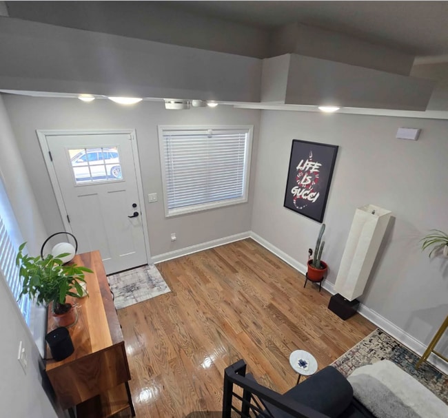 Foto del edificio - 117 Winslow Pl