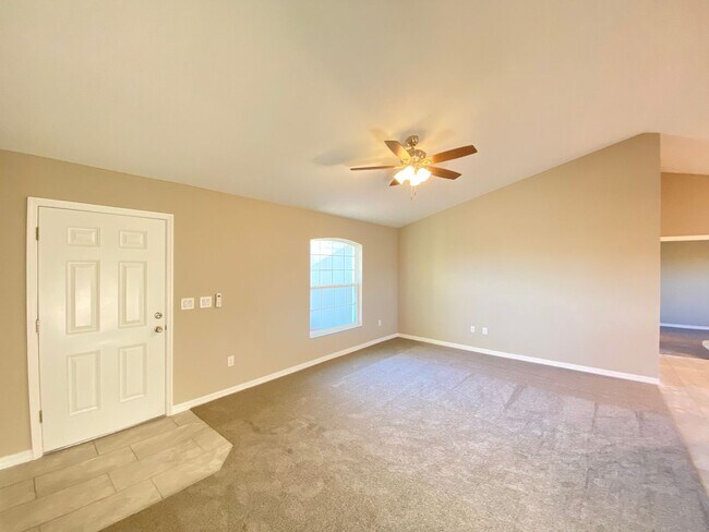 Foto del edificio - Desirable SE Ocala Neighborhood 3/2/2 *WON...