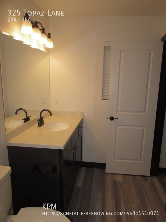 Building Photo - 2 BED | 2 BATH | GARAGE | SOUTH