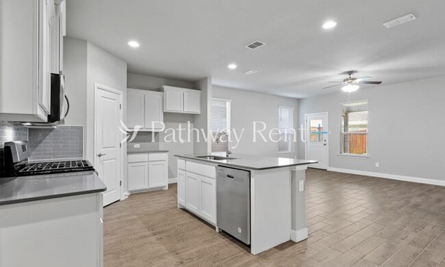 Building Photo - 1748 Reverie Rd