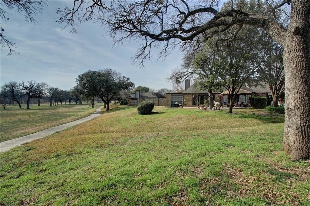 Foto principal - 2721 Fairway Park St