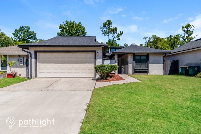Foto principal - 8750 Belle Rive Blvd, Jacksonville, FL, 32256