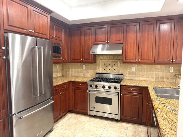 Foto del edificio - 12045 Hoffman St