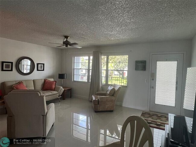 Foto del edificio - 1301 SW 134th Way